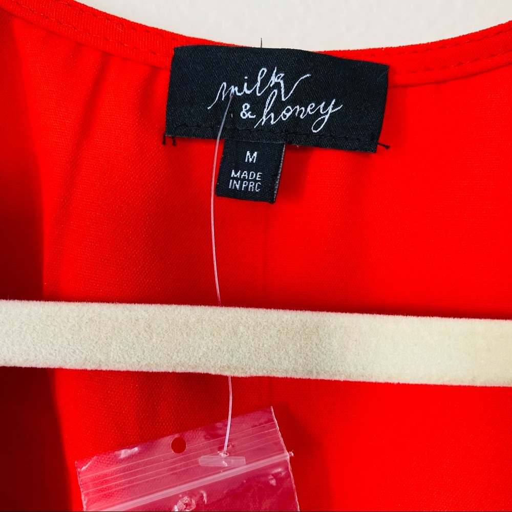 New Milk & Honey red v-neck elastic belted waist puff sleeve mini dress - Picture 6 of 8